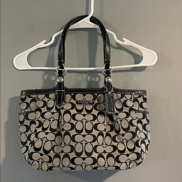 Coach signature black jacquard tote - Picture 1 of 7